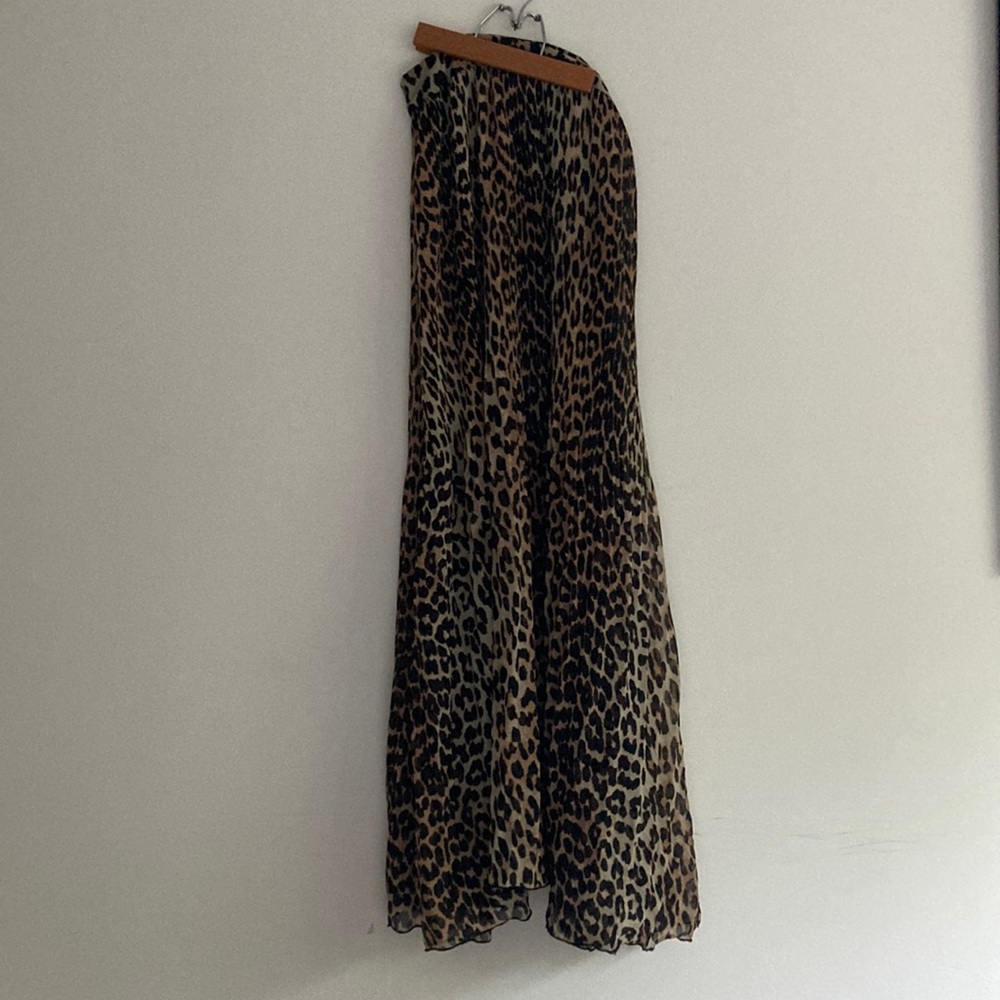 Ganni full length leopard print pleated maxi skirt 🐾